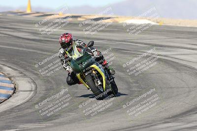 media/Dec-01-2025-Moto Forza (Mon) [[2daa91e15f]]/2-Intermediate Group/Session 2 (Turns 9 and 10)/